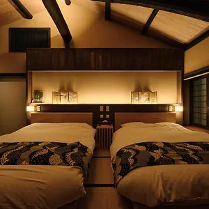 Tsumugi Nishinotoinhanayacho , Kyoto Japan
